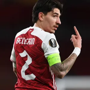 Arsenal FC vs Slavia Praha: Hector Bellerin in UEFA Europa League Quarterfinal at Emptied Emirates Stadium