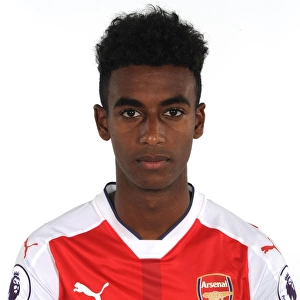 Arsenal First Team 2016-17: Gedion Zelalem at Team Photoshoot