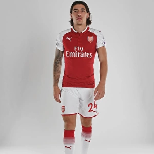 Arsenal First Team 2017-18: Hector Bellerin at Team Photoshoot