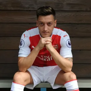 Arsenal First Team Squad: Mesut Ozil (2016-17 Season) Arsenal First Team Squad: Mesut Ozil (2016-17 Season)