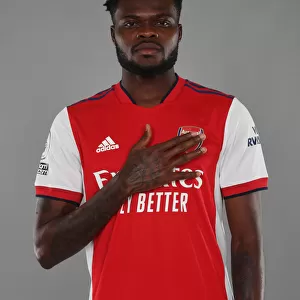 Arsenal First Team: Thomas Partey at 2021-22 Photocall