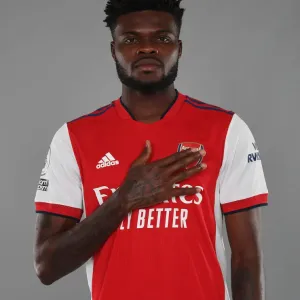 Arsenal First Team: Thomas Partey at 2021-22 Photocall Arsenal First Team: Thomas Partey at 2021-22 Photocall