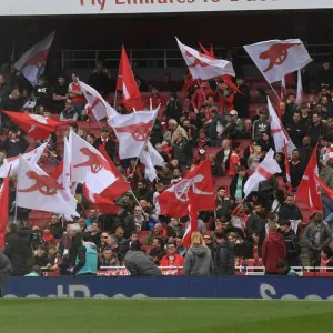 Bannière d'Arsenal. Arsenal : 1-1 Albion de Brighton et Hove