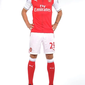 Arsenal Football Club 2016-17: Granit Xhaka's 1st Team Photocall