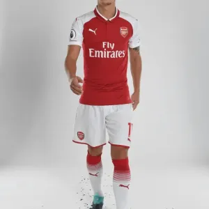 Arsenal Football Club 2017-18 Team: Mesut Ozil's Photocall