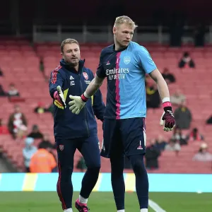 Arsenal Goalkeeping Coach Inaki Cana Prepares Aaron Ramsdale Ahead of Arsenal v Southampton Premier League Clash