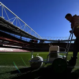 Arsenal Groundsman's Precision: Perfecting the Carabao Cup Pitch against Brentford