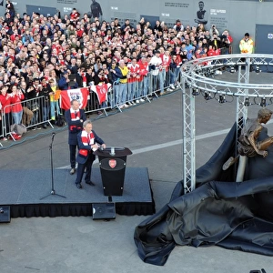 Arsenal Honors Dennis Bergkamp with Statue Unveiling at Emirates Stadium