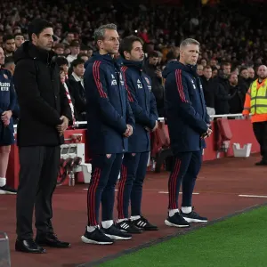 Arsenal Honors Remembrance Day Ahead of Carabao Cup Match vs Brighton & Hove Albion: Mikel Arteta and Coaches Pay Tribute