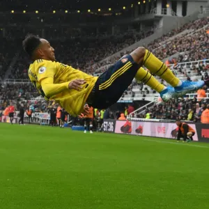 Arsenal Kick Off New Season with Aubameyang's Stunner Against Newcastle United Arsenal Kick Off New Season with Aubameyang's Stunner Against Newcastle United