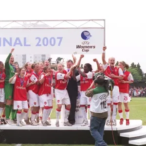 Arsenal Ladies Celebrate European Victory: 0-0 Umea IK, UEFA Cup Final Arsenal Ladies Celebrate European Victory: 0-0 Umea IK, UEFA Cup Final