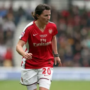 El Arsenal Femenino Celebra la Victoria en el Campeonato de la Copa FA: Ganancia por 2-1 contra Sunderland (Final de la Copa del FA al Estadio Pride Park, 2009)