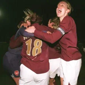Arsenal Ladies Celebrate League Victory: Faye White's Triumph over Charlton Athletic (2005-06) Arsenal Ladies Celebrate League Victory: Faye White's Triumph over Charlton Athletic (2005-06)