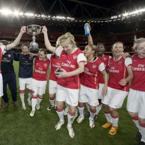 Arsenal Ladies Celebrate Premier League Title: 4-1 Win Over Chelsea (2008) Arsenal Ladies Celebrate Premier League Title: 4-1 Win Over Chelsea (2008)