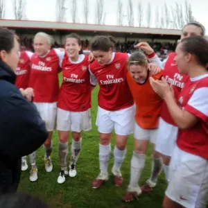 Arsenal Ladies Celebrate Victory: 4-1 Over Rayo Vallecano in UEFA Champions League Arsenal Ladies Celebrate Victory: 4-1 Over Rayo Vallecano in UEFA Champions League