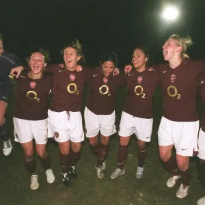 Arsenal Ladies celebrates winning the league Arsenal Ladies celebrates winning the league