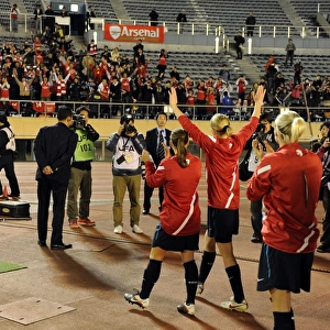 Arsenal Ladies in Tokyo: Ellen White and Jordan Nobbs Wave to Fans in 1:1 Draw Against INAC Kobe