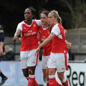 Arsenal Ladies Triumph: Van de Donk, Carter, Nobbs Celebrate FA Cup Goal Against Tottenham