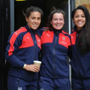 Arsenal Ladies Unite: Pre-Match Huddle Against Tottenham Hotspur Ladies in FA Cup 2017 - Fara Williams, Emma Mitchell, and Alex Scott