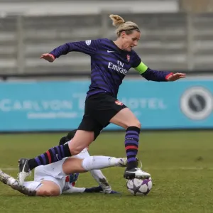 Arsenal Ladies vs. ASD Torres: Kelly Smith vs. Giulia Domenichetti in Intense Womens Champions League Clash Arsenal Ladies vs. ASD Torres: Kelly Smith vs. Giulia Domenichetti in Intense Womens Champions League Clash