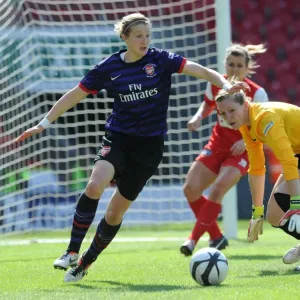 Arsenal Ladies vs. Bristol Academy: FA Women's Cup Final Showdown - Ellen White vs. Siobhan Chamberlain Arsenal Ladies vs. Bristol Academy: FA Women's Cup Final Showdown - Ellen White vs. Siobhan Chamberlain