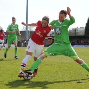 Arsenal Ladies vs. VfL Wolfsburg: Nobbs vs. Odebrecht in Intense Semi-Final Clash of UEFA Women's Champions League