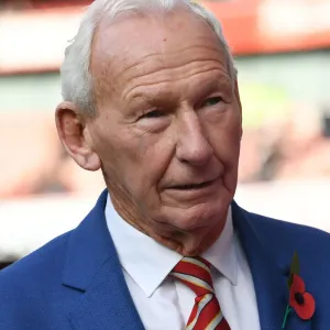 Arsenal Legends: Bob Wilson Returns to Emirates - Arsenal vs. Watford Reunion Arsenal Legends: Bob Wilson Returns to Emirates - Arsenal vs. Watford Reunion