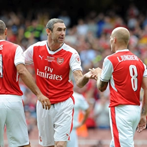 Arsenal Legends vs. AC Milan Glorie: A Reunion at Emirates - Pires Scores the Decisive Goal