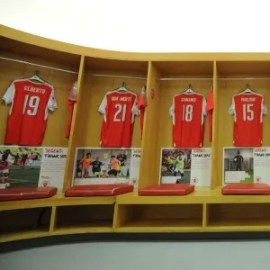 Arsenal Legends vs. AC Milan Glorie: A Clash of Football Greats