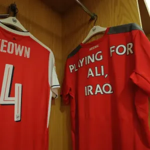 Arsenal Legends vs Milan Glorie: Martin Keown's Glorious Moment - A 4-2 Victory at Emirates Stadium (3/9/16)