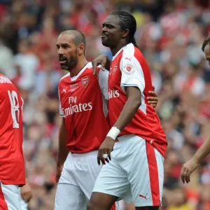 Arsenal Legends vs Milan Glorie: Kanu and Pires Unforgettable Goal Celebration at Emirates Stadium