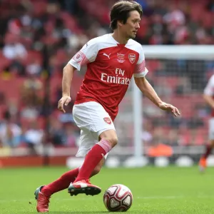 Arsenal Legends vs Real Madrid Legends: Rosicky's Emotional Return to Emirates Stadium