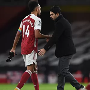 Arsenal Manager Mikel Arteta Celebrates with Pierre-Emerick Aubameyang after Arsenal's Win against Burnley (December 2020)