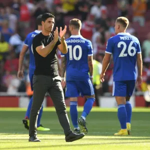 Arsenal Manager Mikel Arteta Celebrates with Fans after Arsenal vs Leicester City Match, 2022-23 Premier League Arsenal Manager Mikel Arteta Celebrates with Fans after Arsenal vs Leicester City Match, 2022-23 Premier League