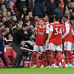 Arsenal Manager Mikel Arteta Rallies Team During Break in Arsenal v Nottingham Forest Premier League Match, 2022-23
