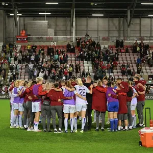 Arsenal and Manchester United Huddle Up: Barclays Women's Super League Clash Arsenal and Manchester United Huddle Up: Barclays Women's Super League Clash