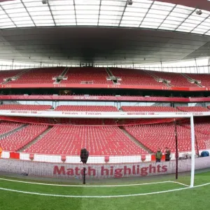 Arsenal and Manchester United Unite for Life: Lace Up Save Lives Campaign - Arsenal 1:3 Manchester United, Barclays Premier League Arsenal and Manchester United Unite for Life: Lace Up Save Lives Campaign - Arsenal 1:3 Manchester United, Barclays Premier League