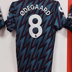 Arsenal: Martin Odegaard Prepares for Southampton Clash (Premier League 2021-22)