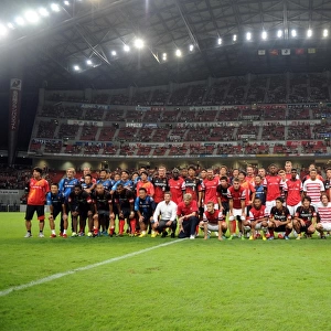 The Arsenal and Nagoya players at the end of the match. Nagoya Grampus 1: 3 Arsenal