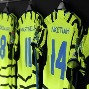 Arsenal Nketiah-Filled Dressing Room Print Arsenal Nketiah-Filled Dressing Room Print