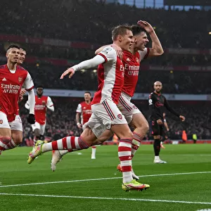 Arsenal: Odegaard and Tierney's Celebration of a Goal Against Southampton (Premier League 2021-22)