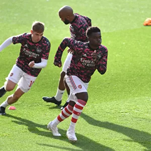 Arsenal Players Bukayo Saka and Emile Smith Rowe Warm Up Ahead of Arsenal v Watford (2021-22)