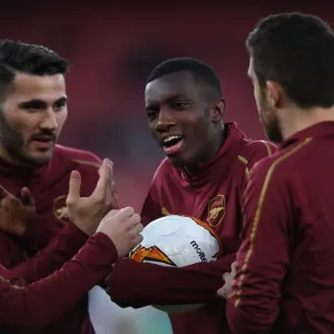 Arsenal Players Eddie Nketiah and Sead Kolasinac Warm Up Ahead of Arsenal v BATE Borisov UEFA Europa League Clash Arsenal Players Eddie Nketiah and Sead Kolasinac Warm Up Ahead of Arsenal v BATE Borisov UEFA Europa League Clash