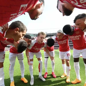 Arsenal Players Huddle Before Premier League Clash Against Wolverhampton Wanderers, Emirates Stadium, London, 2023 Arsenal Players Huddle Before Premier League Clash Against Wolverhampton Wanderers, Emirates Stadium, London, 2023