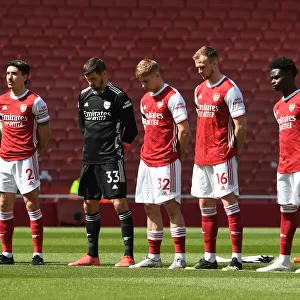 Arsenal Players Pay Tribute to Prince Philip During Minutes Silence at Empty Emirates Stadium vs Fulham, 2021
