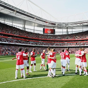 The Arsenal players prepare for kick off