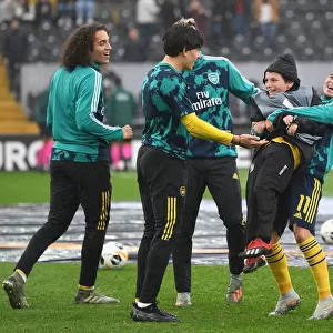 Arsenal Players Share Pre-Match Fun with Ballboy Ahead of Vitoria Guimaraes Clash, UEFA Europa League 2019-20