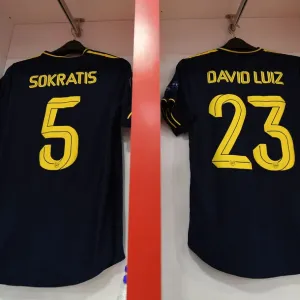 Arsenal Players Sokratis and David Luiz Prepare for Olympiacos Clash in UEFA Europa League Arsenal Players Sokratis and David Luiz Prepare for Olympiacos Clash in UEFA Europa League