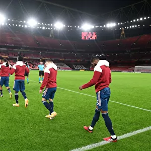 Arsenal Players Walk Out Before Europa League Clash Against Rapid Wien