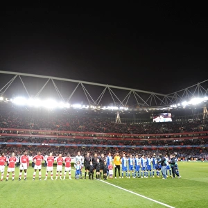 The Arsenal and Porto teams line up before the match. Arsenal 5: 0 FC Porto